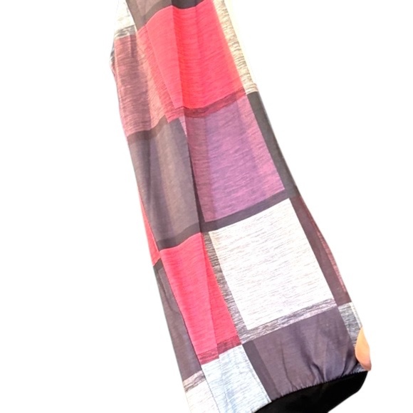 NWOT-Black and Multicolor Patchwork Sleeve Women's Blouse - Picture 6 of 8